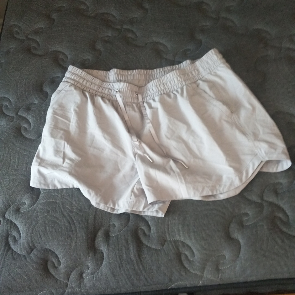 Eddie Bauer Women’s Sz XL Grey  Stretch Cargo Hiking Outdoors Shorts